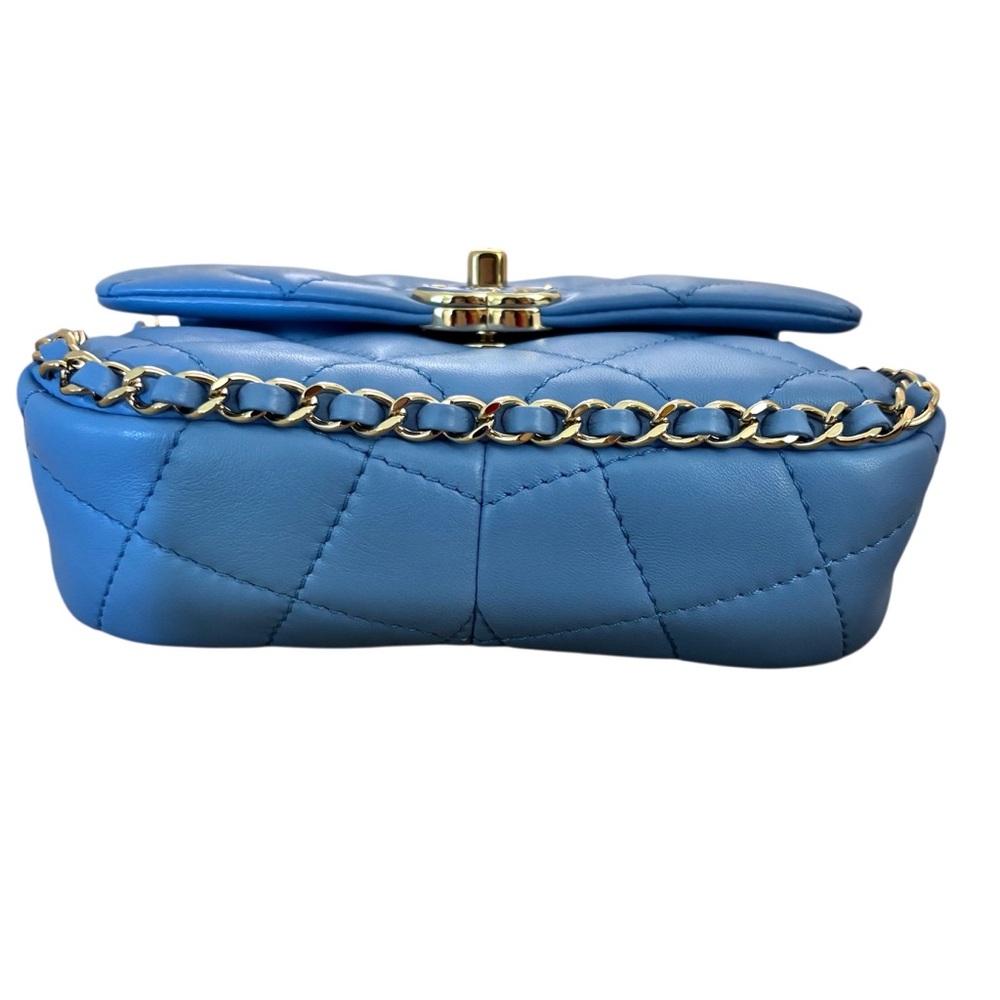 CHANEL Blue Quilted Shoulder Bag with Brushed Gold Hardware - Picture 7 of 15